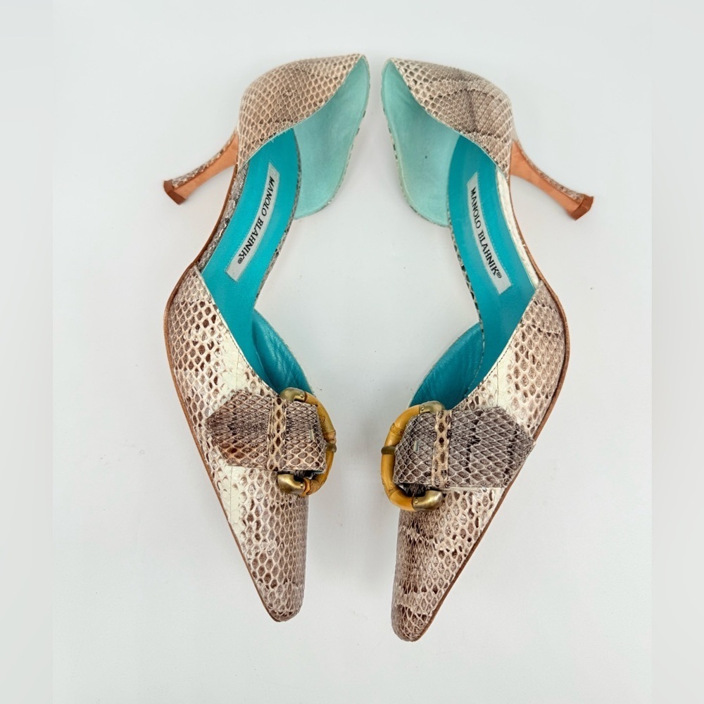 Manolo Blahnik Brown Neutral Snakeskin Leather bamboo buckle D’orsay pumps 37.5 - Picture 3 of 10